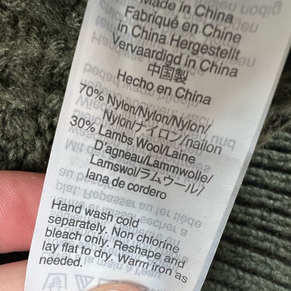 J.Crew Sweater Womens Small Wool Blend Popcorn Cable Knit Pullover. 321 - Picture 3 of 3